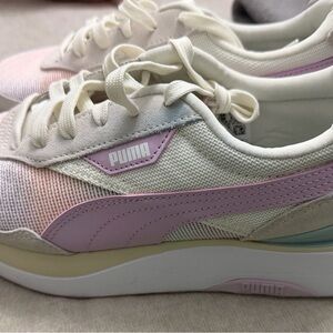 Puma Women's Pink and Cream Sneakers